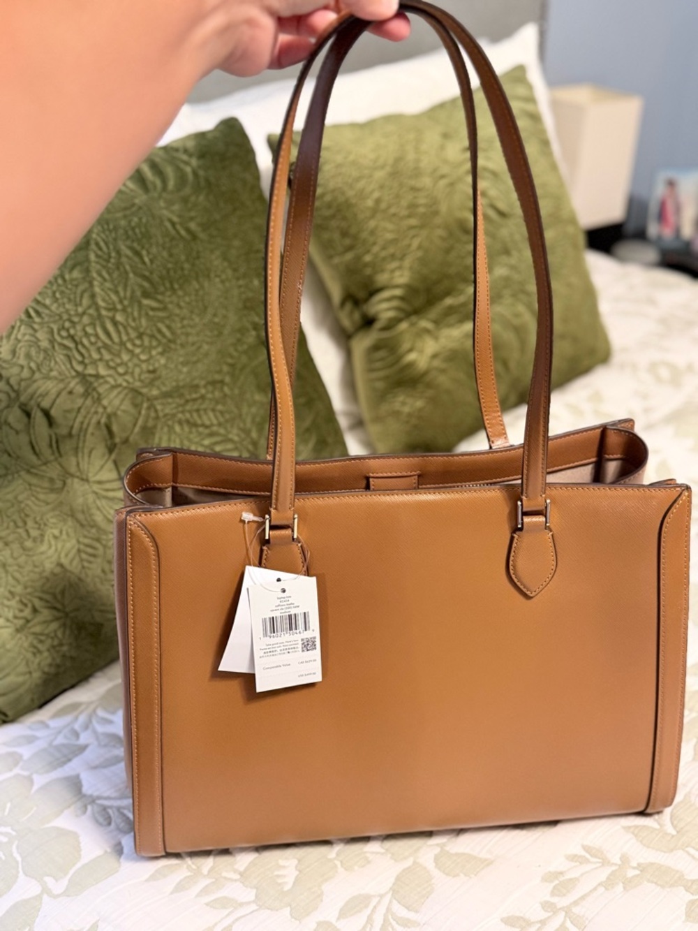 Kate Spade - Classic Tan Leather Tote Bag - Elegant Everyday Carry